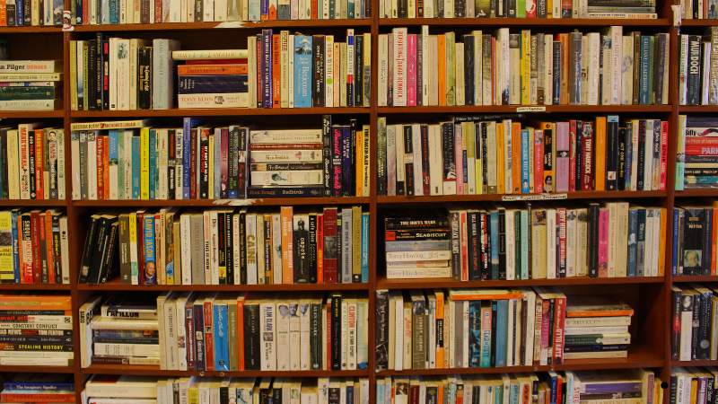 أفضل المكتبات العربية لتحميل كتب PDF مجانًا